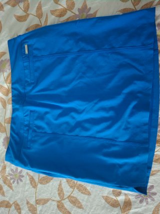 Falda de golf azul
