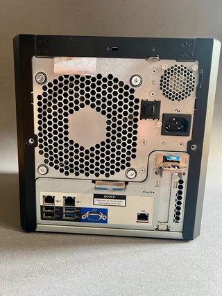 Servidor NAS HP ProLiant MicroServer Gen8