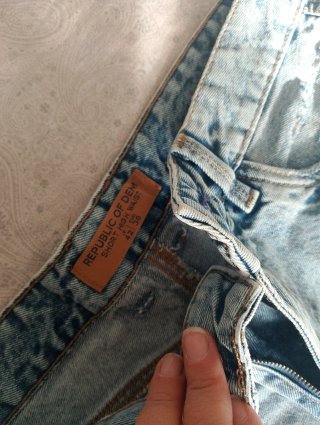 Pantaloncini jeans donna strappati