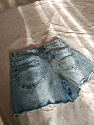 Pantaloncini jeans donna strappati
