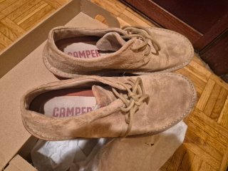 Zapatos Camper Beige y Rojo