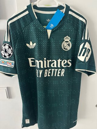 Camiseta RM Adidas Verde Talla M (NUEVA) CUCURELLA