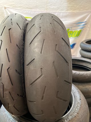 Pareja neumáticos continental y Pirelli