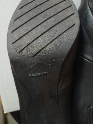 Zapatos de salón de piel negros