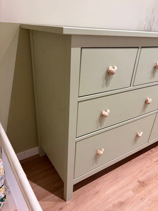 Cómoda HEMNES Verde - sin tiradores