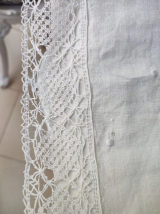 Precioso Juego de cama lino bordado.