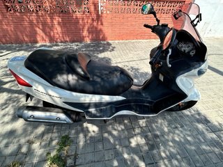 Suzuki Burgman 125 Scooter Blanco