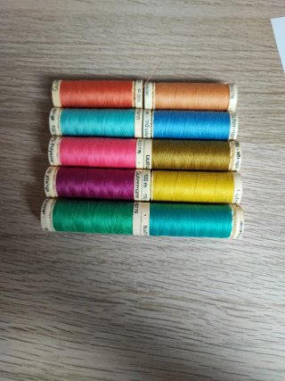 Set de 10 Hilos de Coser Gütermann