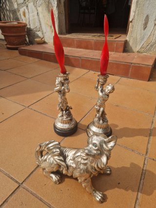 Adorno vintage perro y candelabros