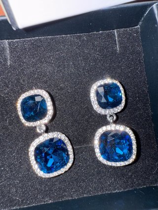 Pendientes con Piedras Azules