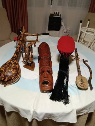 Máscara y otras Decorativa de Madera Tallada