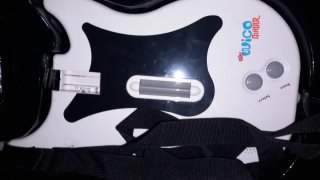 Guitarra Wico con 31 Juegos Plug & Play