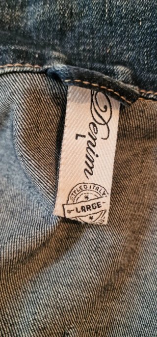 Chaqueta Denim con Alas de Lentejuelas
