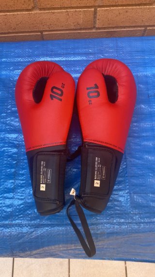 Guantes de Boxeo Outshock 8 y 10oz
