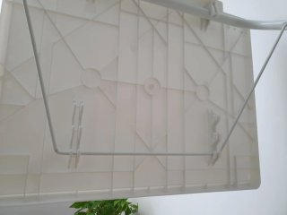 Mesa auxiliar plegable blanca