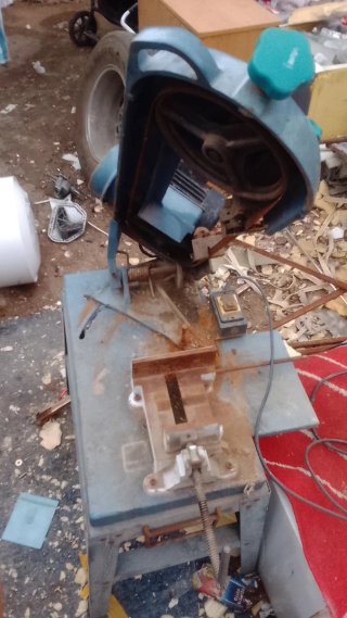 Sierra de cinta para metal Einhell BT-MB 550U