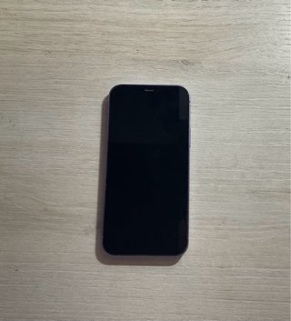 iPhone 12 Violeta