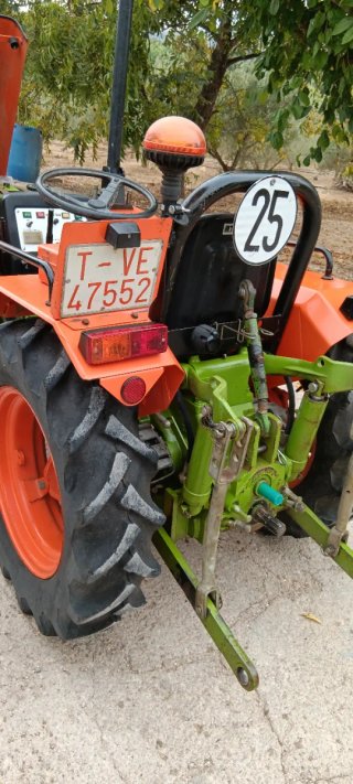 Tractor Agria 9900 EL Naranja