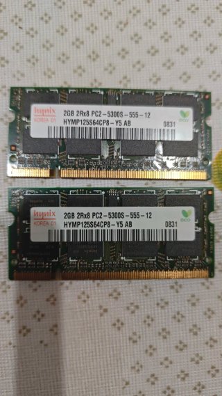 2 Módulos RAM Hynix 2GB PC2-5300S