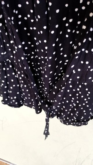 Vestido Easy Wear lunares negro y blanco talla XS