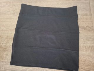 Falda negra talla S