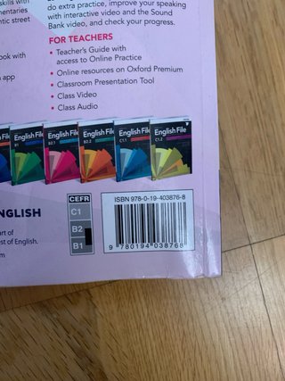 Libro English File Nivel B2.1 Inglés