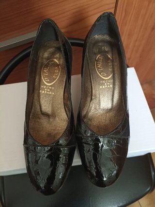 Zapatos de salón de piel negros