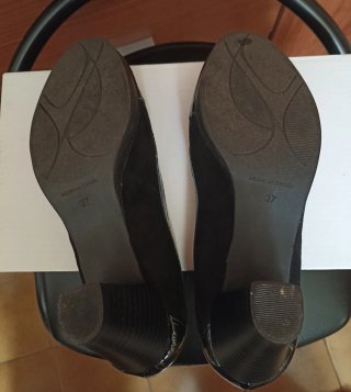 Zapatos de salón de piel negros