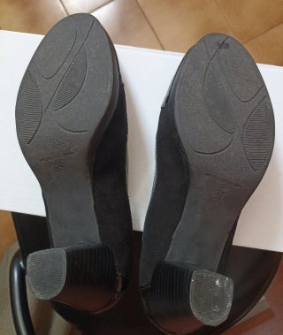 Zapatos de salón de piel negros