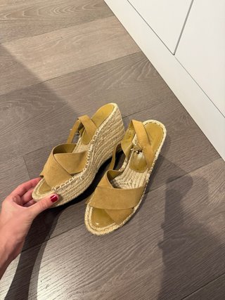 Sandalias de Esparto Mostaza