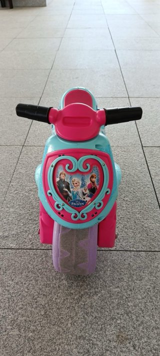 Moto Correpasillos y Patín 3 Ruedas