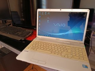 Portátil Sony VAIO Beige/Blanco