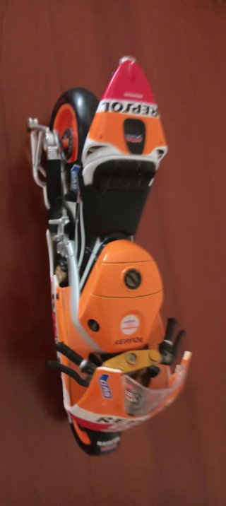 Moto GP Honda RC213V Repsol 1:12