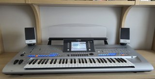 Teclado Yamaha Tyros 4