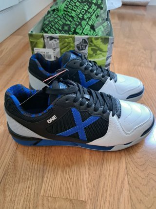 Zapatillas fútbol sala Munich ONE Talla 37