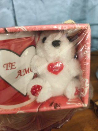 Taza y Osito de Peluche "te amo". Nueva