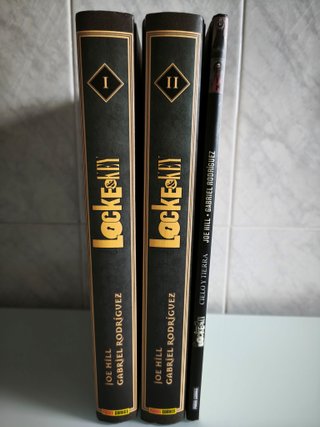Cómic LOCKE & KEY. Dos tomos más uno.