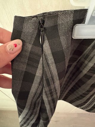 Falda pantalón cuadros gris y negro