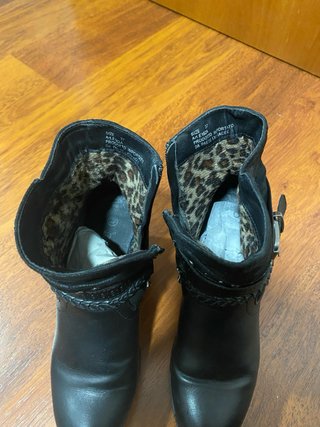 Botines Negros Vintage con Hebillas