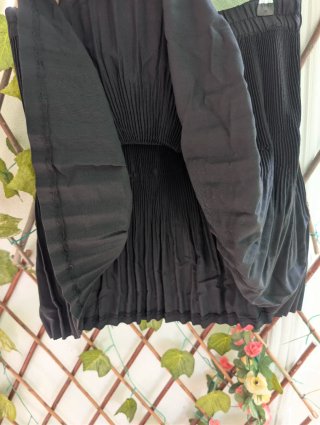Falda Plisada Negra