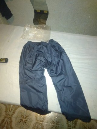 Pantalón de lluvia azul talla XL