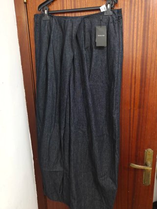Pantalón tiro alto 42'(2), 44' Massimo Dutti