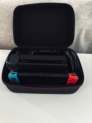 “OFERTA” Nintendo Switch+ Estuche oficial Nintendo