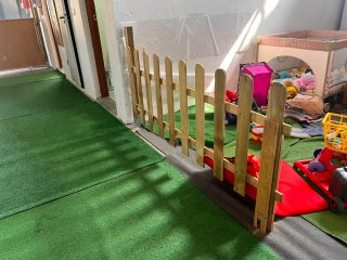 Cercas de madera para bebés
