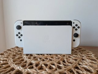 Nintendo Switch OLED Blanca + Accesorios