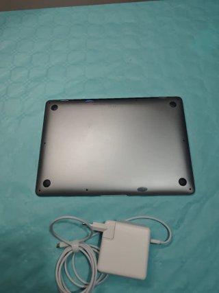 MacBook Air(9.1) 13" i5 8GB 512GB  batería nueva