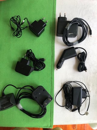 12 Cargadores de móvil varios modelos SOLO 10 eur
