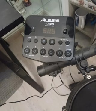 Batería Electrónica Alesis Turbo Mesh Kit