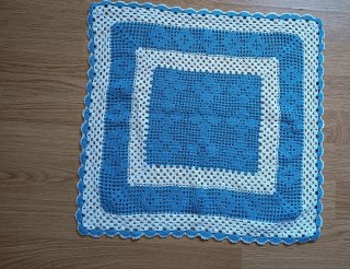 Lote 4 mantitas cuadrantes tapetes crochet vintage