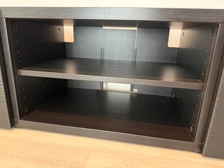 Vendo mueble de TV IKEA BESTÅ en color negro.